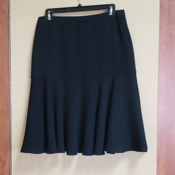 Armani Skirt - Picture 7 of 8